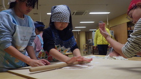 活動の様子:うどん作り
